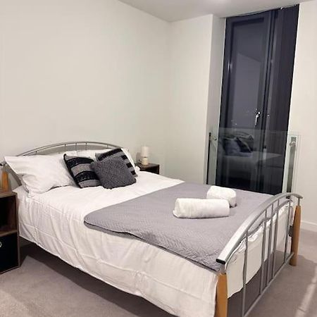 Stylish 2 Bedroom Apartment แมนเชสเตอร์ ภายนอก รูปภาพ