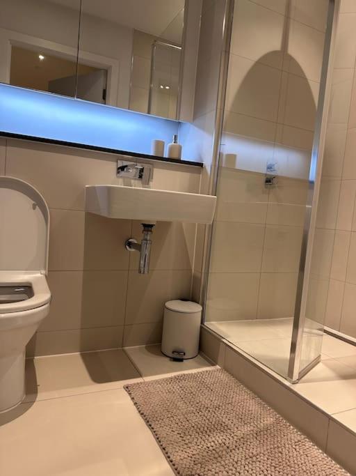 Stylish 2 Bedroom Apartment แมนเชสเตอร์ ภายนอก รูปภาพ